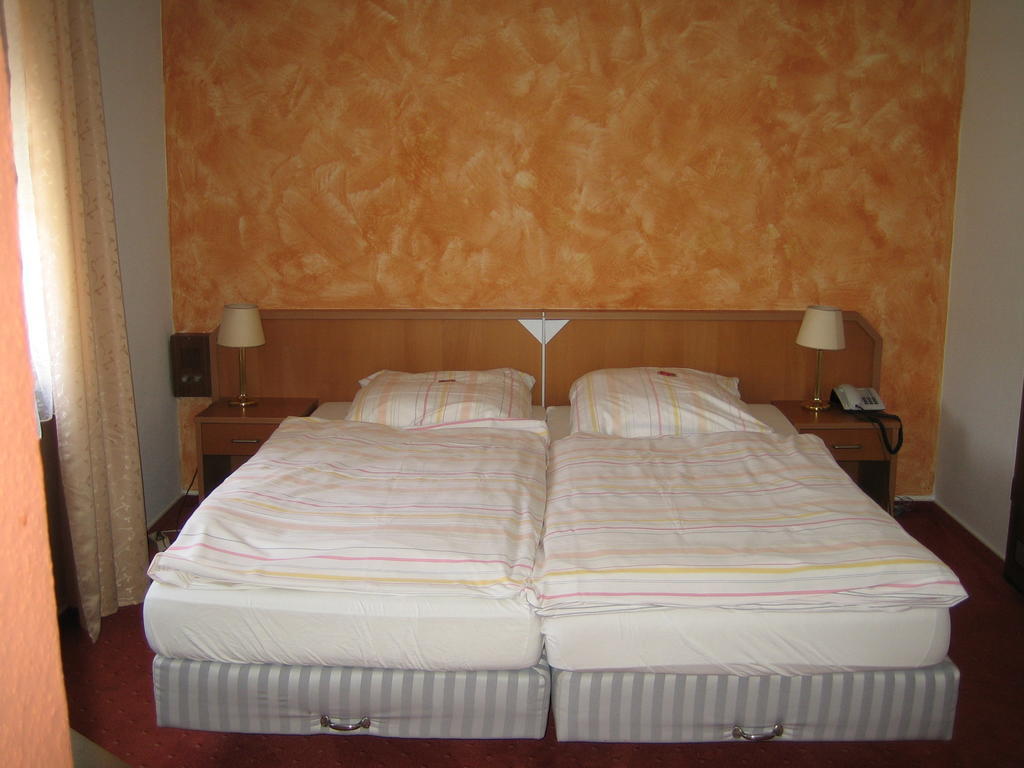 Landhotel Weinhaus Treis Weinähr Rum bild