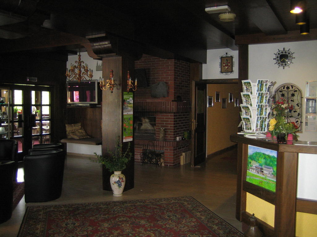 Landhotel Weinhaus Treis Weinähr Exteriör bild